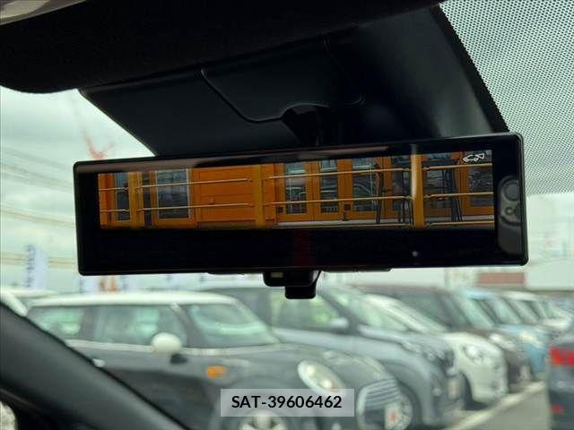 Nissan AURA 2025-03 8740688-4