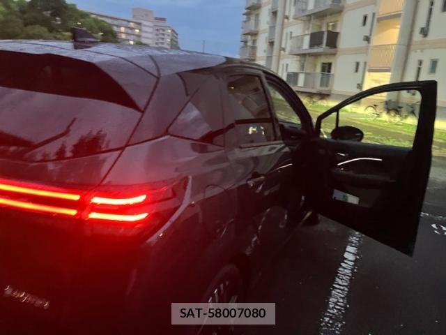 Nissan AURA 2026-05 8740701-2