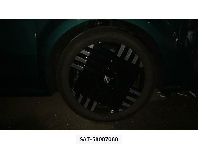 Nissan AURA 2026-05 8740701-4