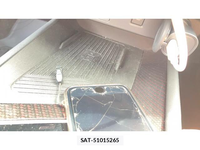 Nissan AURA 2025-02 8740687-16