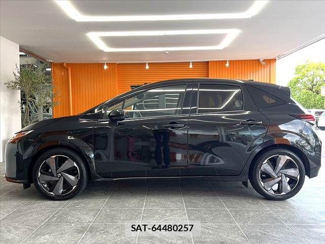 Nissan AURA 2023-09 8740717-10