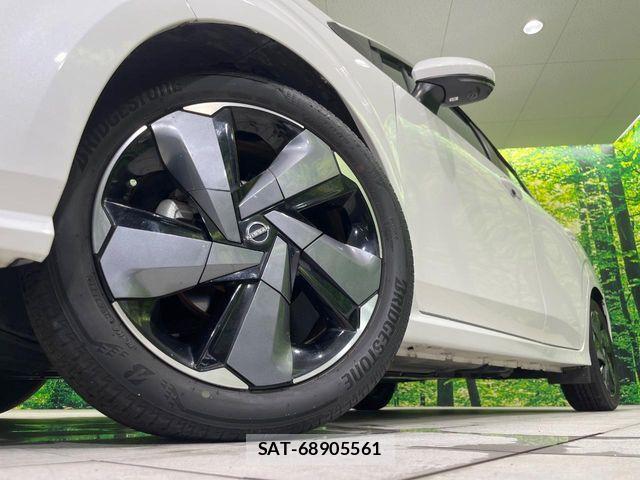 Nissan AURA 2021-11 8740715-12