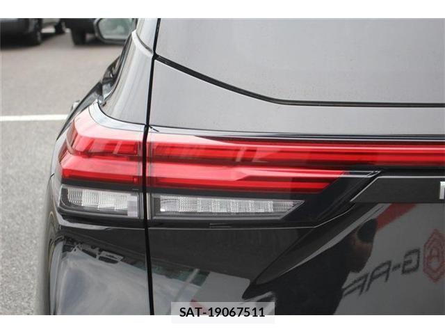 Nissan AURA 2022-04 8740719-14