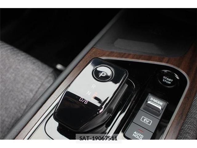 Nissan AURA 2022-04 8740719-22
