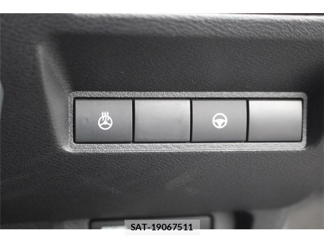 Nissan AURA 2022-04 8740719-23