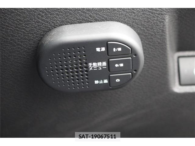 Nissan AURA 2022-04 8740719-25
