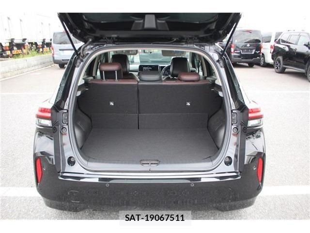 Nissan AURA 2022-04 8740719-28
