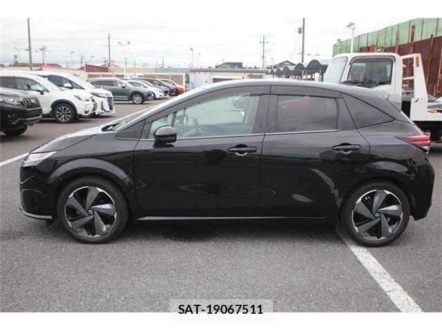 Nissan AURA 2022-04 8740719-8