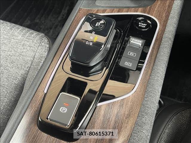Nissan AURA 2021-09 8779564-23