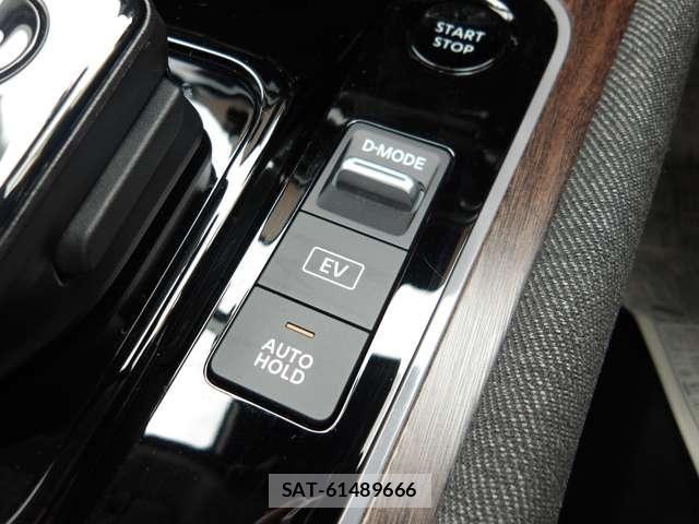Nissan AURA 2024-03 8827936-26
