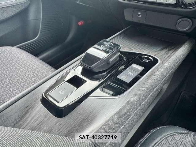 Nissan AURA 2025-09 8827937-6
