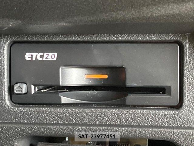Nissan AURA 2023-09 8827940-6
