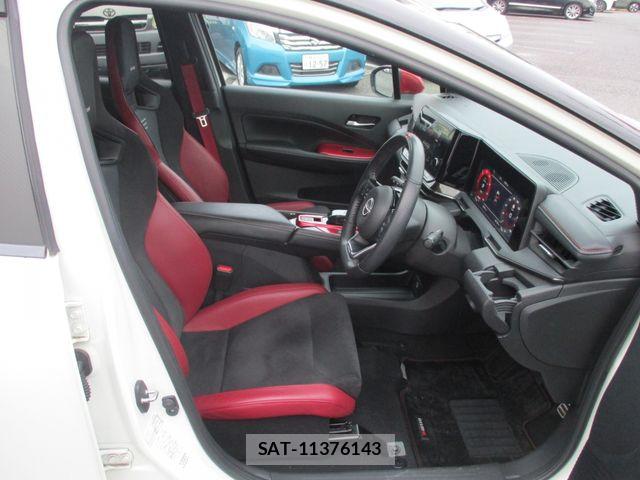 Nissan AURA 2022-06 8848301-9