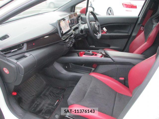 Nissan AURA 2022-06 8848301-18