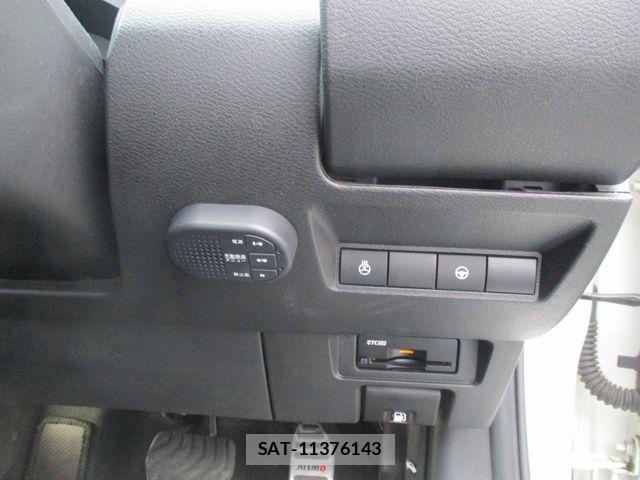 Nissan AURA 2022-06 8848301-21