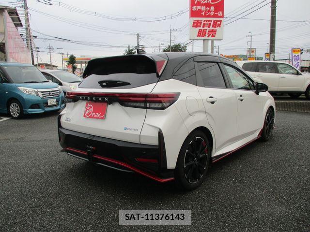 Nissan AURA 2022-06 8848301-2