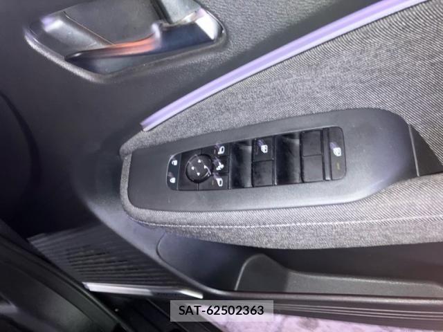 Nissan AURA 2023-01 8848303-18