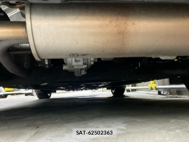 Nissan AURA 2023-01 8848303-8