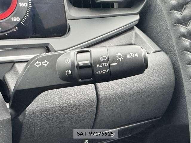 Nissan AURA 2025-09 8848293-9