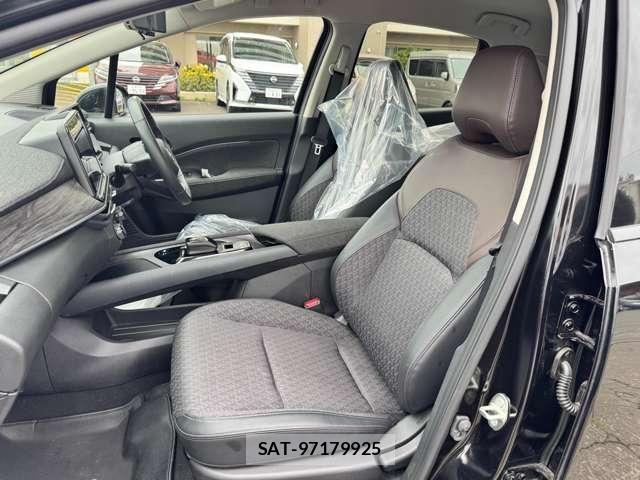 Nissan AURA 2025-09 8848293-11
