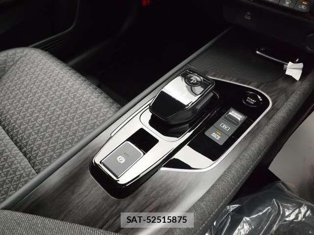 Nissan AURA 2025-09 8848292-11