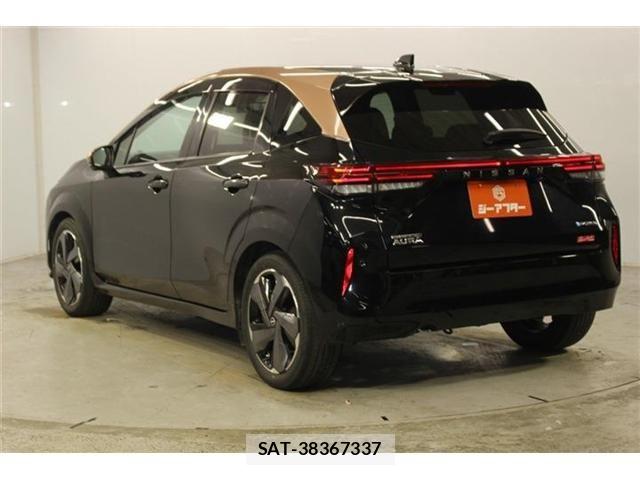 Nissan AURA 2021-11 8870471-6