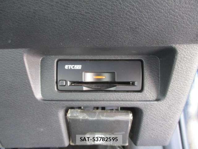 Nissan AURA 2021-10 8870469-15