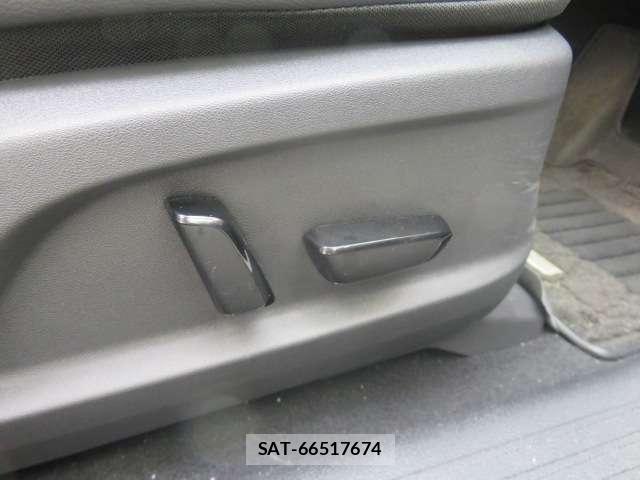 Nissan AURA 2025-09 8878774-19