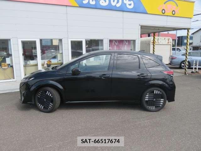 Nissan AURA 2025-09 8878774-23