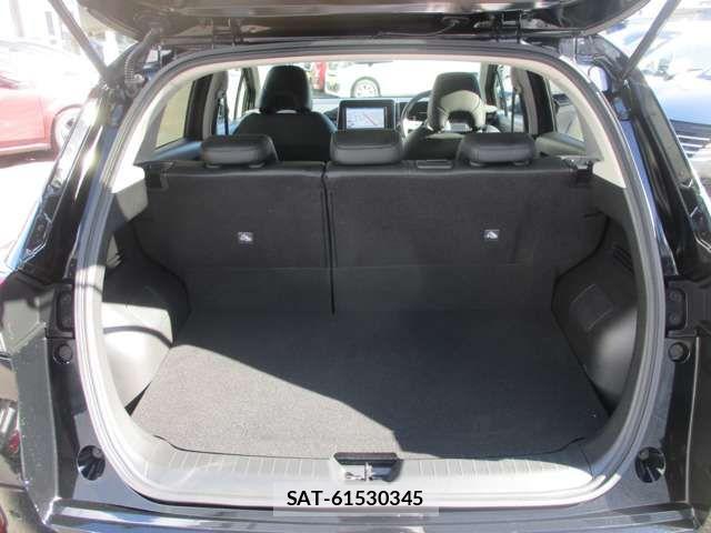 Nissan AURA 2025-09 8878768-18