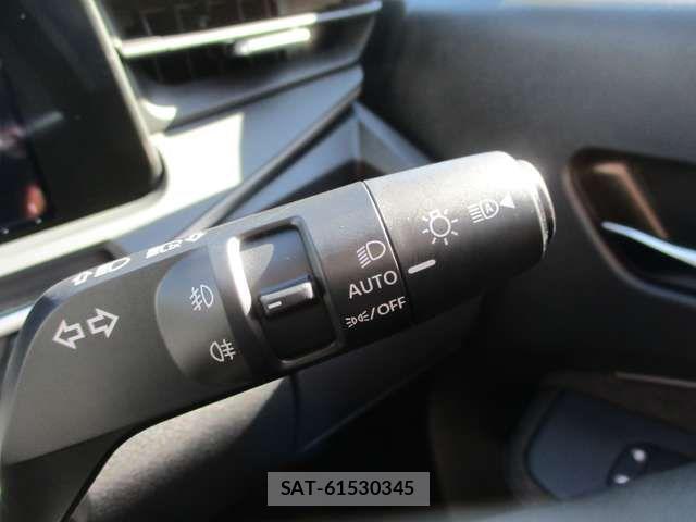 Nissan AURA 2025-09 8878768-4