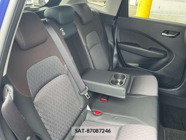 Nissan AURA 2024-11 8878770-12