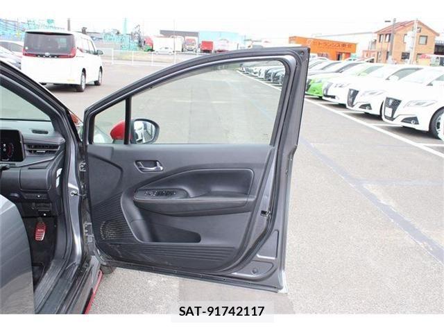 Nissan AURA 2022-03 8878790-27