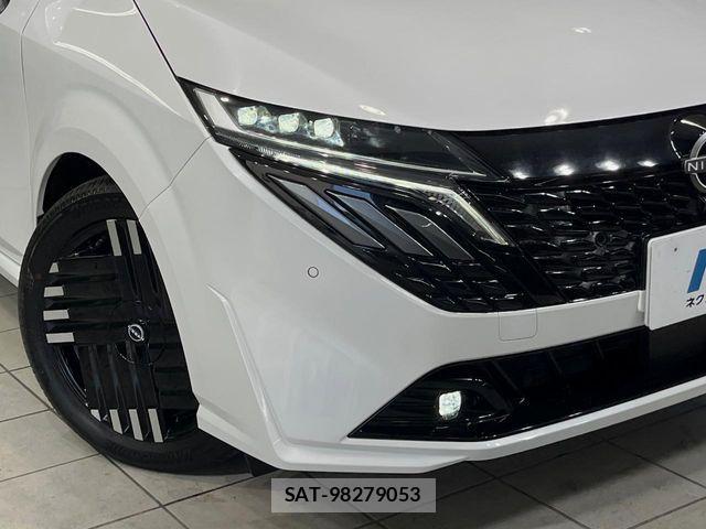 Nissan AURA 2025-04 8878777-12
