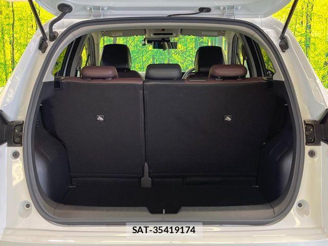 Nissan AURA 2023-11 8878786-10