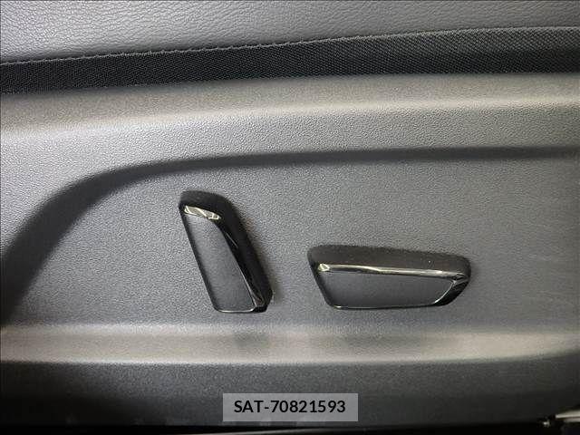 Nissan AURA 2024-09 8878780-19