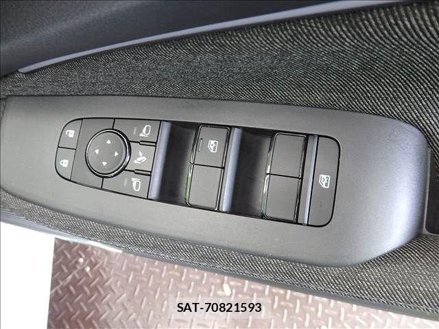 Nissan AURA 2024-09 8878780-21