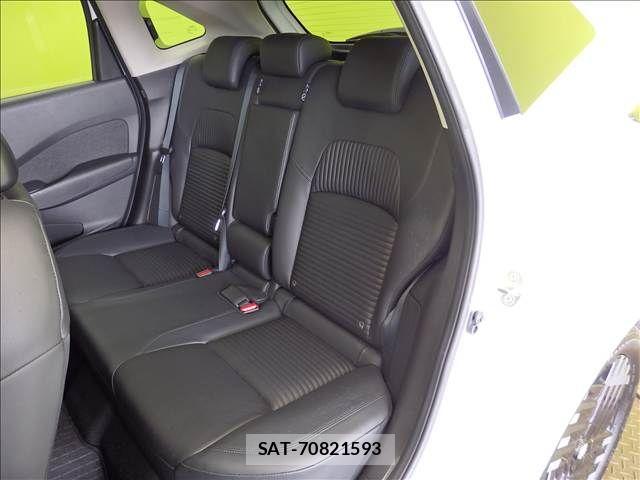 Nissan AURA 2024-09 8878780-27