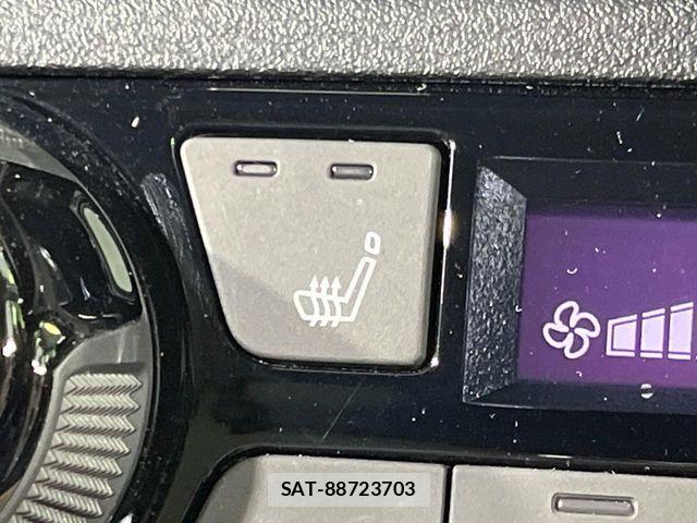 Nissan AURA 2021-11 8878778-6