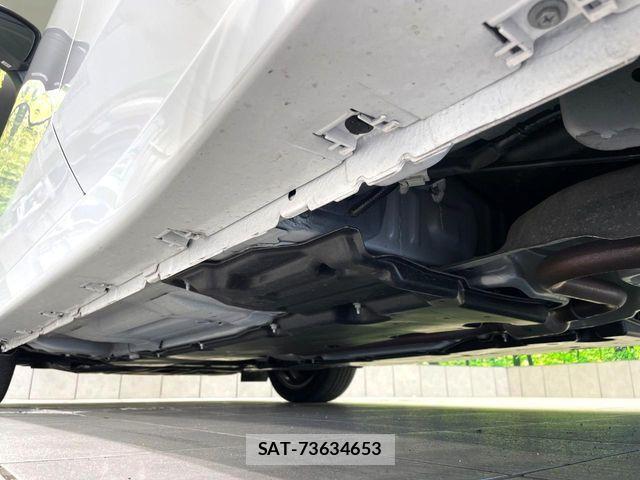 Nissan AURA 2025-10 8878769-19