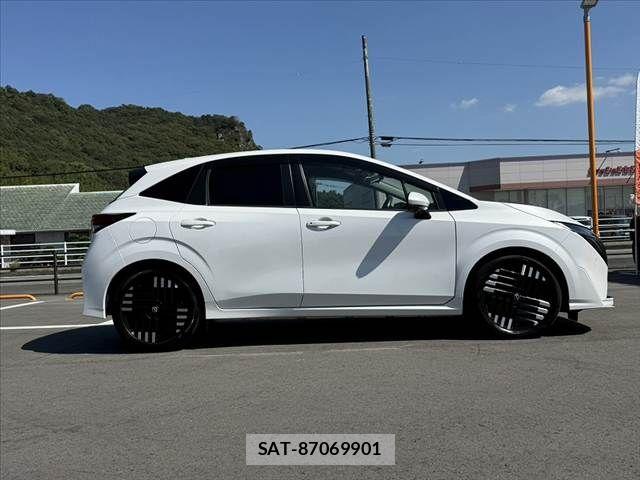 Nissan AURA 2024-09 8883332-11