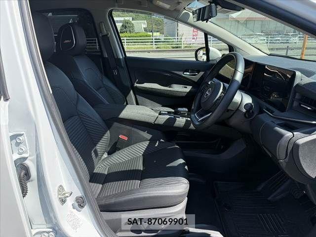 Nissan AURA 2024-09 8883332-15
