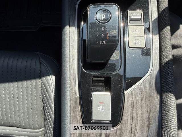 Nissan AURA 2024-09 8883332-25