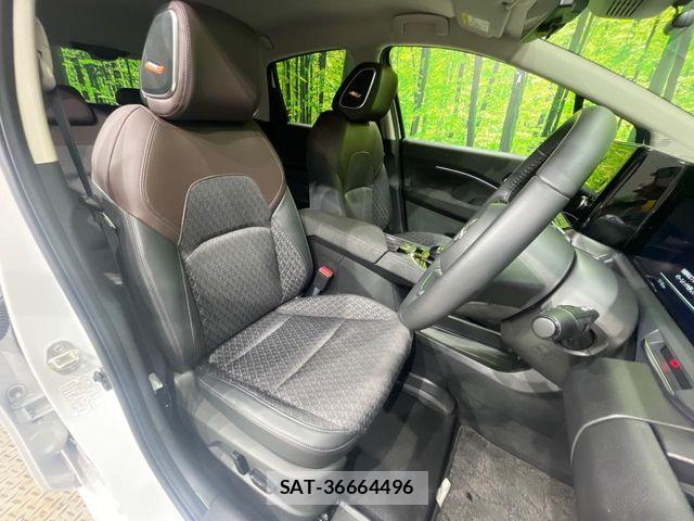 Nissan AURA 2025-11 8883330-8