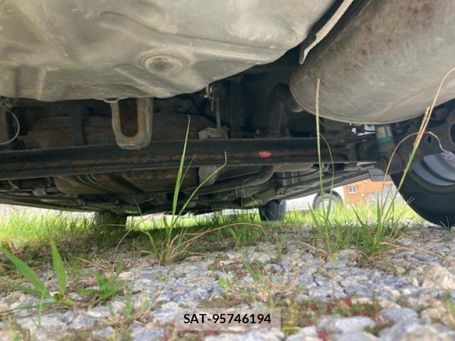 Toyota Aurion 2011-10 7215136-11