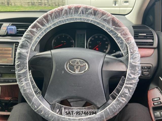 Toyota Aurion 2011-10 7215136-22