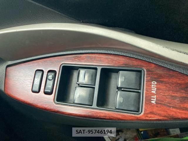 Toyota Aurion 2011-10 7215136-25