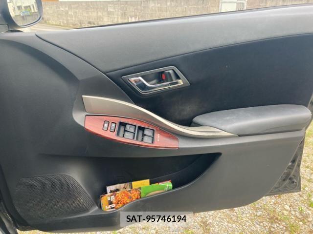 Toyota Aurion 2011-10 7215136-26