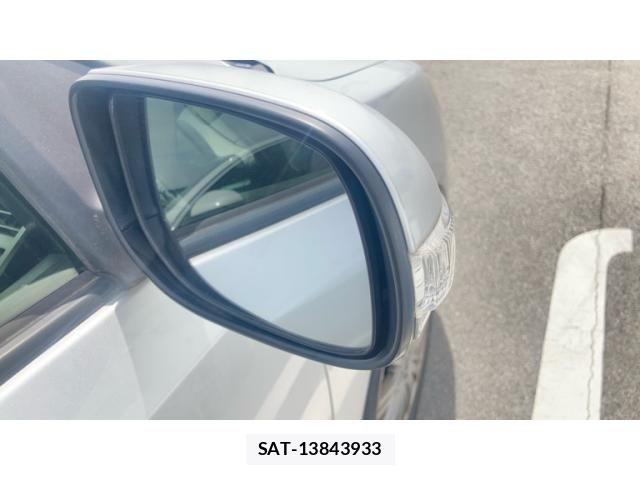 Toyota Aurion 2010-01 7215131-11