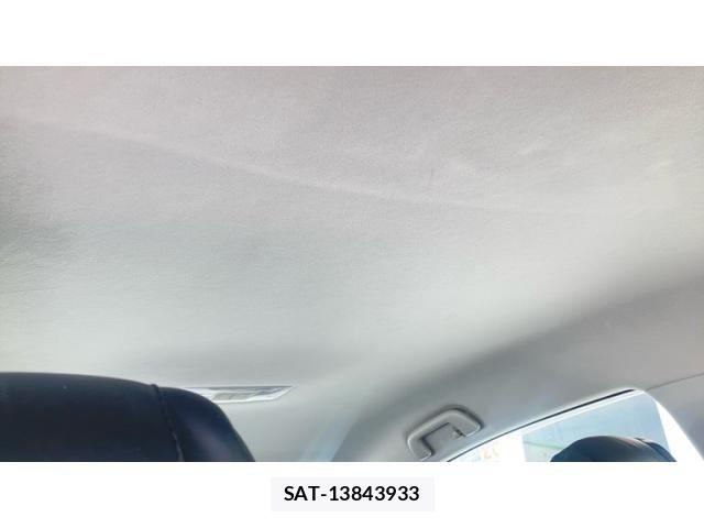 Toyota Aurion 2010-01 7215131-14